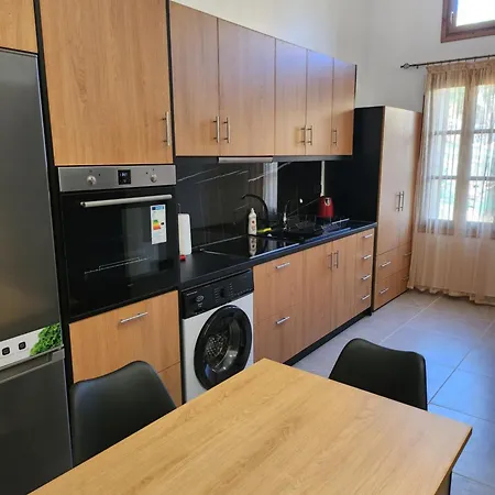 Kastello Apartment Megisti